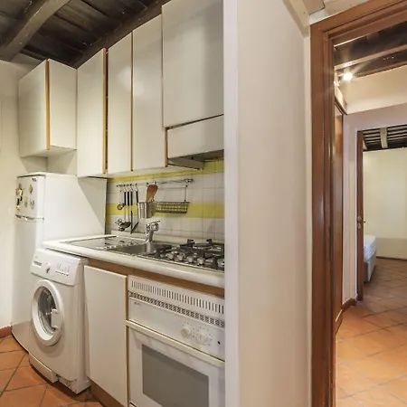 Stylish Flat Domus Aurea *