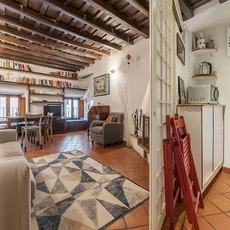 Stylish Flat Domus Aurea Apartment Rome